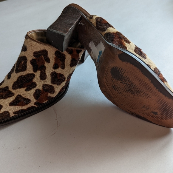 Shoes - Picture 2 of 2